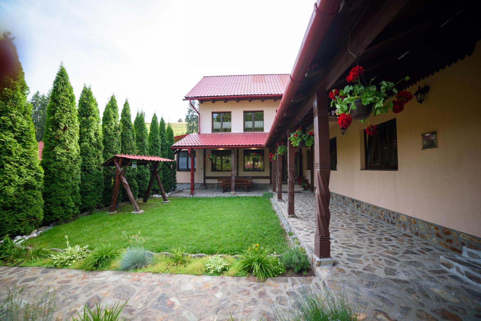 فيلا Casa Alina Arieşeni المظهر الخارجي الصورة